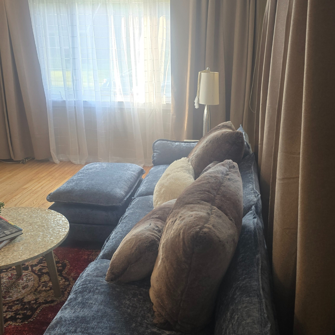 Cape on Chatham living space